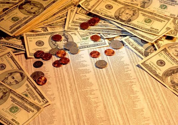 美联储降息周期支撑贵金属创新高 非农CPI成关键观察窗口