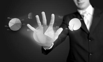 国际金价徘徊在逾两个月高位下方附近 拜登对俄再放狠话