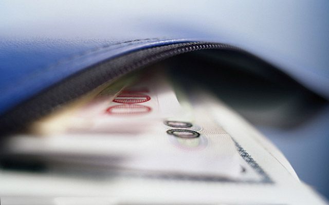 金价将再破3000美元？特朗普突发“大规模军事袭击”